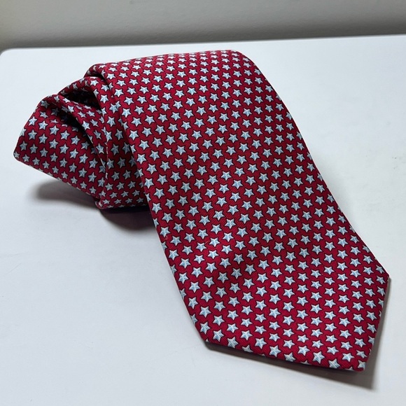 Vineyard Vines Star All Over Print 4th of July USA Red Star Patterned Tie Silk - Picture 1 of 9